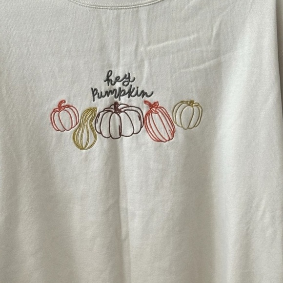 Faith & Love Women's XL Orange "Hey Pumpkin" Embroidered Sweatshirt - Picture 1 of 5